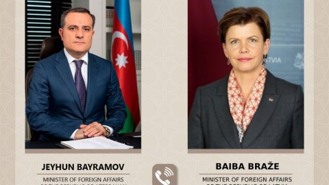Ceyhun Bayramov latviyalı həmkarı ilə danışdı