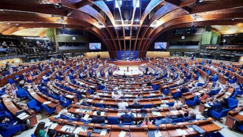 Gürcüstan AŞPA-dakı nümayəndələri geri ÇAĞIRIR