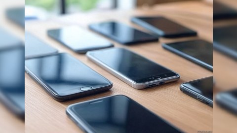 Mobil tətbiqlər reklam daşıyıcısı hesab ediləcək