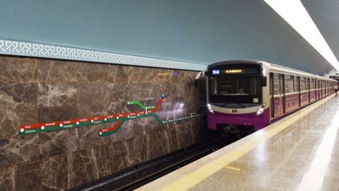 Metroda qatarın kamerasından su axdı - Rəsmi açıqlama