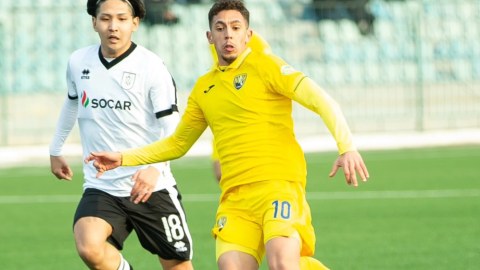 &ldquo;Neftçi&rdquo; ilk oyunda &ldquo;Kəpəz&rdquo;ə qalib gəldi&nbsp;