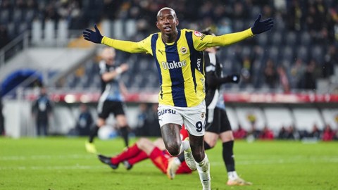 "Fənərbağça"dan darmadağın 