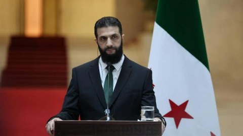 Əhməd əl-Şara Makrondan Fransaya rəsmi dəvət aldı