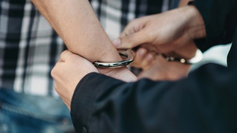 Bakıda qadını şantaj edən şəxs tutuldu