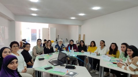 "Azercell Telecom" şəkili qadın sahibkarları dəstəkləyir
