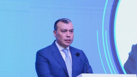 Azərbaycanın yeni maliyyə naziri KİMDİR...