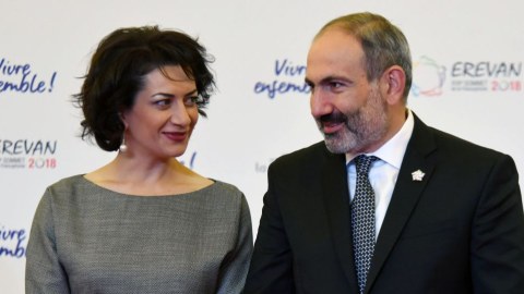 Anna Akopyan yeni proqram açır - İlk qonaq Paşinyandır