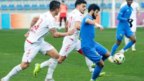 "Araz-Naxçıvan"- "Kəpəz" oyunu qolsuz başa çatdı