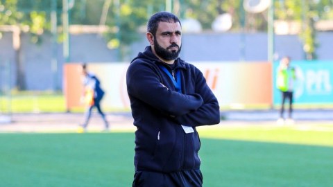 "Başımızı dik tutmalıyıq" - Rəşad Sadıqov