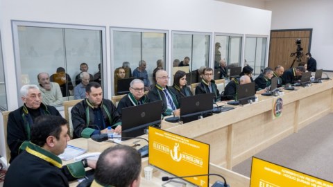 Aprel döyüşlərində Azərbaycana vurulan ziyan AÇIQLANDI