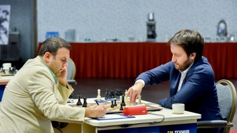 Teymur Rəcəbovun səhhətində problem yarandı - Oyun yarımçıq dayandı