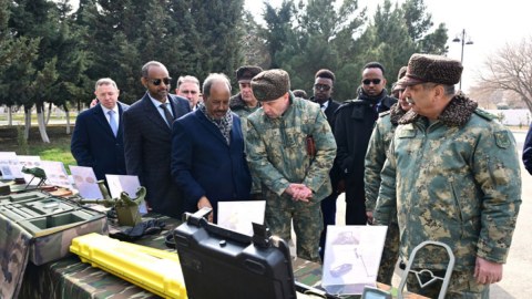 Somali Prezidenti komando hərbi hissəsində