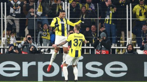 "Fənərbağça"dan darmadağın&nbsp;