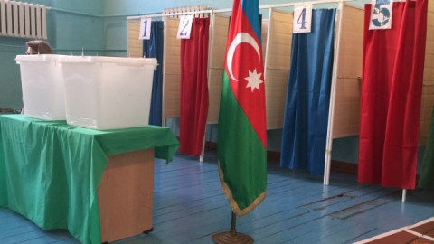 Nöqsanlara yol verən seçki komissiyaları BURAXILDI