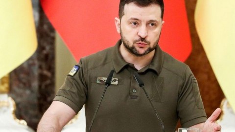 Zelenski postundan yalnız bu şərtlərlə gedəcək - ÖZÜ AÇIQLADI