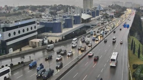 Tıxac olan yolların sayı artıb - SİYAHI