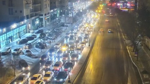 Bakıda gecə tıxacı - SİYAHI
