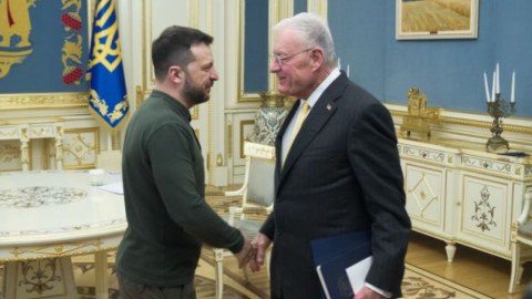 Ukrayna müharibənin ilk saniyəsindən sülhə can atır - Zelenski