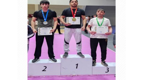 FHN əməkdaşı qızıl medal qazandı - FOTO