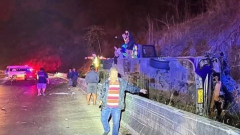 Tailandda avtobus qəzası - 18 nəfər öldü