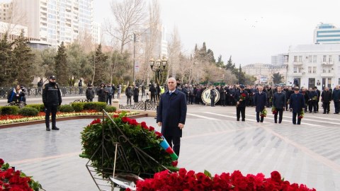 DTX əməkdaşları “Ana harayı” abidəsini ziyarət ediblər - FOTO