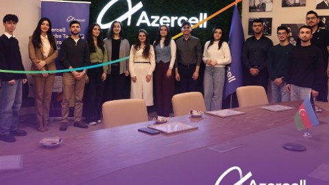 10 tələbə "Azercell"dən təqaüd qazanıb - FOTOLAR