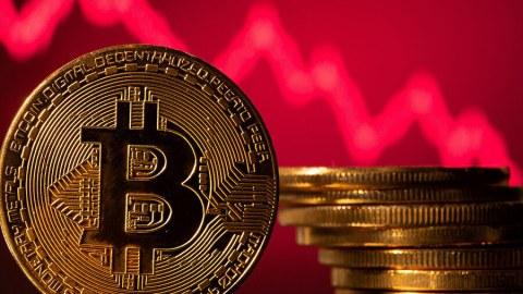 "Bitcoin" kəskin UCUZLAŞDI