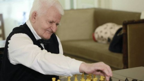 Şahmat üzrə 10-cu dünya çempionu VƏFAT ETDİ