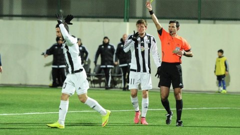 AFFA 4 klubu cəzalandırdı