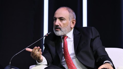 Paşinyan İranın dövlət televiziyasına müsahibə verib