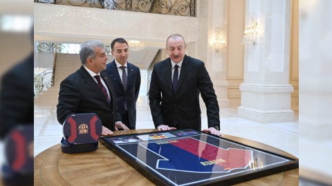 İlham Əliyev “Barselona”nın prezidentini qəbul etdi - FOTOLAR