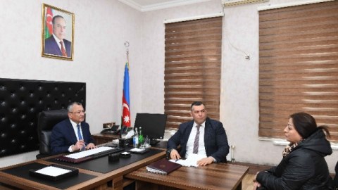 Komitə sədri vətəndaşların müraciətlərini dinlədi - FOTOLAR