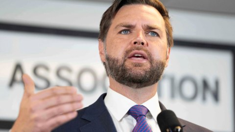 Ukraynanın suveren və müstəqil ölkə olmasını istəyirik