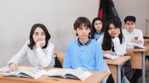 IX sinif şagirdlərinin yerdəyişməsi dayandırılır