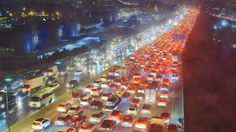 Bakıda tıxaclar iftar məclislərinə görədir - Rəsmi AÇIQLAMA