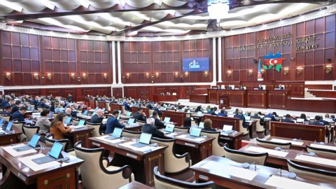 Azərbaycanın D-8-ə qoşulmasına dair qanun qəbul edildi