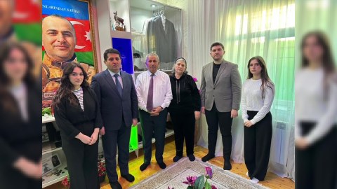 UNEC kollektivi şəhid analarını ziyarət etdi