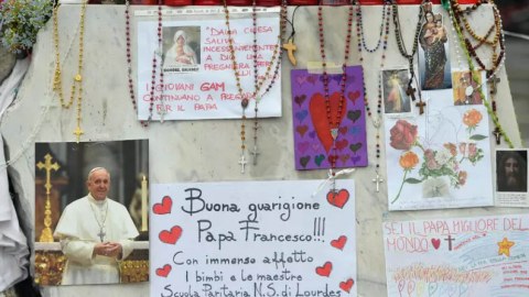 Roma Papası ilə bağlı 83 milyon paylaşım