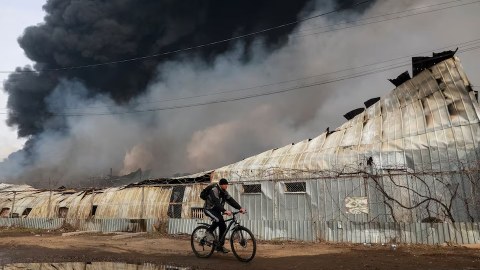 Ukraynada müharibəsiz 30 GÜN - Top Moskvanın meydanındadır