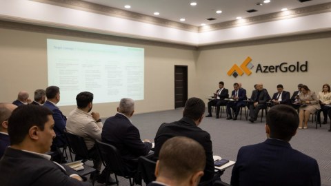 “AzerGold”da qeyri-filiz faydalı qazıntı yataqları ilə bağlı seminar - FOTO
