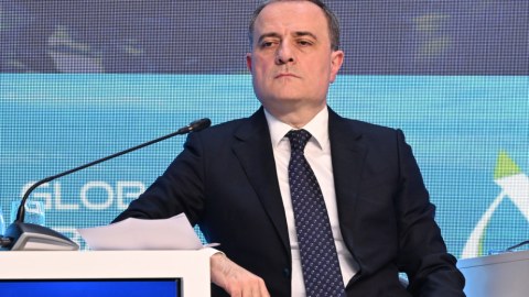 Çoxtərəfliliyə sadiq qalmaq bizim əsas hədəflərimizdəndir
