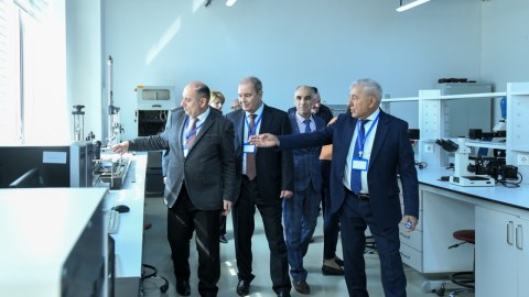 Beynəlxalq konfrans iştirakçıları BMU ilə tanış olublar - FOTOLAR