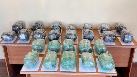 İrandan Azərbaycana 26 kq narkotik keçirilməsinin qarşısı alındı