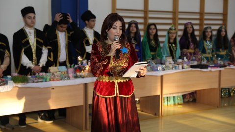 Bakıda məşhur lisey xeyriyyə yarmarkası keçirdi&nbsp;- FOTOLAR