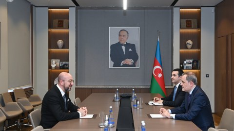 Ceyhun Bayramov Şarl Mişellə görüşüb