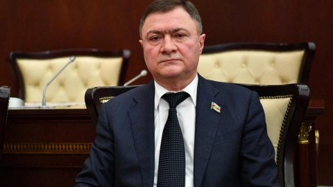 Azərbaycan xarici təsirlərdən maksimum uzaq durmağa çalışır
