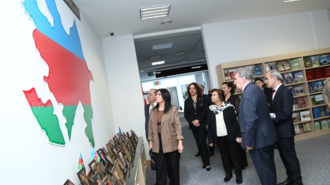 Tədbir iştirakçıları MEK-lə tanış olublar