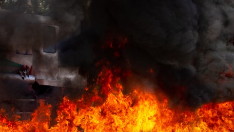 Pakistanda hərbi kolona hücum: Ölənlər və yaralılar var