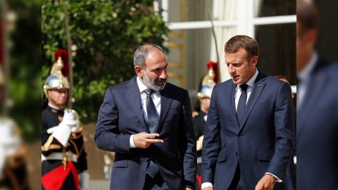 Paşinyan bu dəfə Makrona zəng etdi