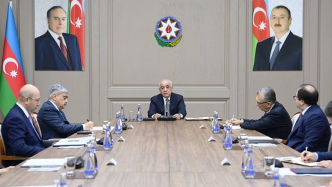 Baş nazir qəzalı binalarla bağlı hökumət üzvlərini&nbsp;TOPLADI